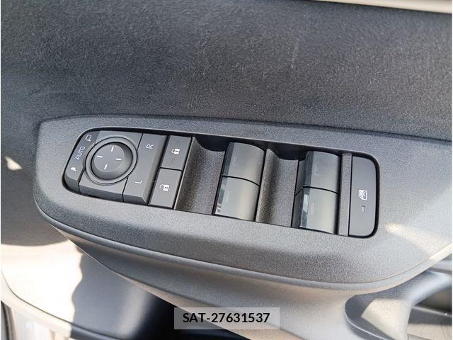 Toyota YARIS 2025-11 8629990-17