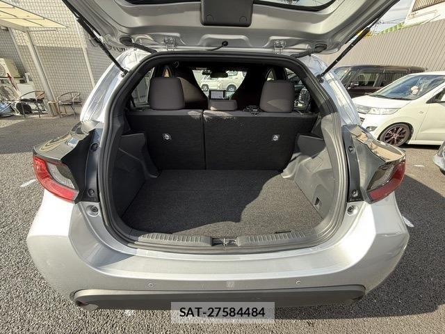 Toyota YARIS 2024-08 8629999-15