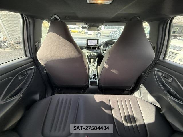 Toyota YARIS 2024-08 8629999-16