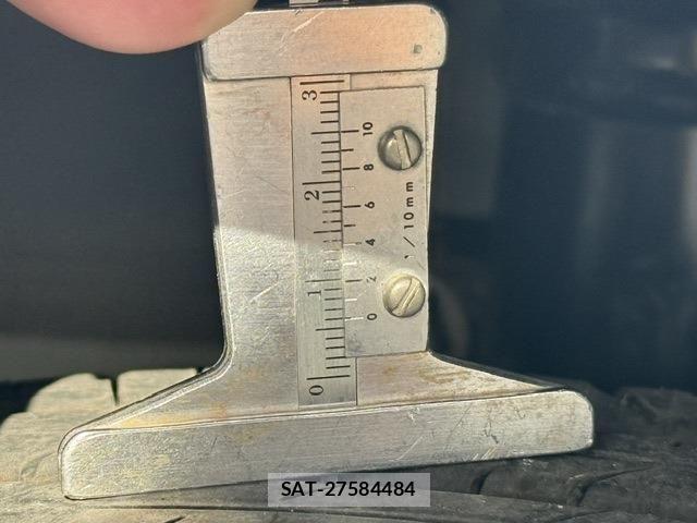 Toyota YARIS 2024-08 8629999-19