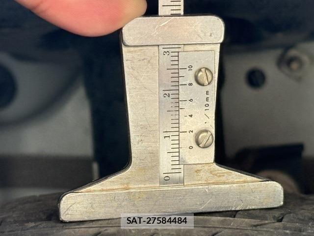 Toyota YARIS 2024-08 8629999-22