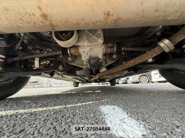 Toyota YARIS 2024-08 8629999-24