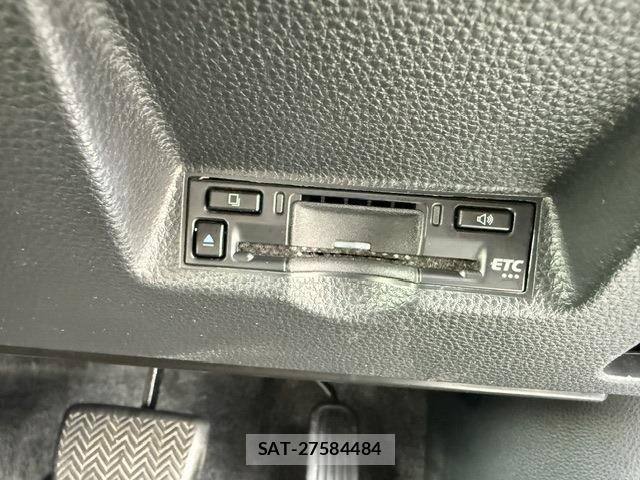 Toyota YARIS 2024-08 8629999-6