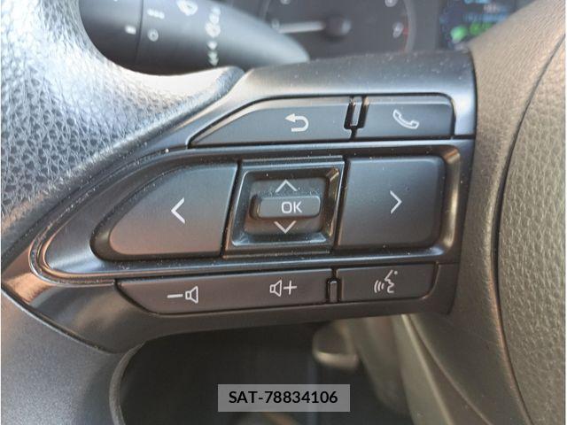 Toyota YARIS 2021-08 8662638-17