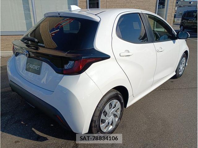Toyota YARIS 2021-08 8662638-1