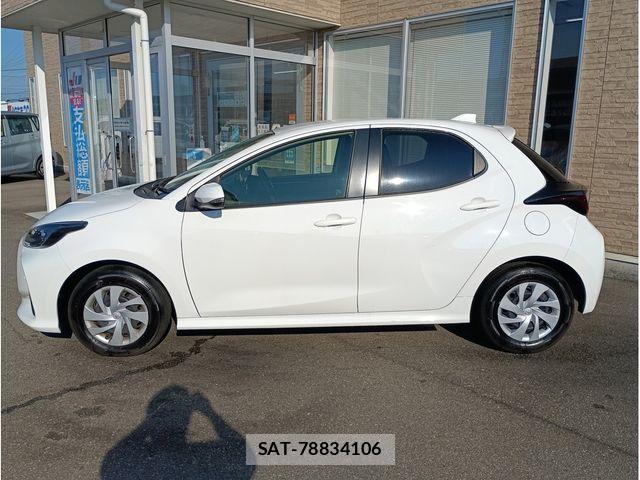 Toyota YARIS 2021-08 8662638-3