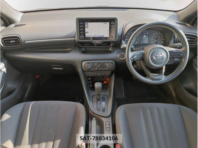 Toyota YARIS 2021-08 8662638-4