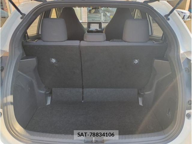 Toyota YARIS 2021-08 8662638-8