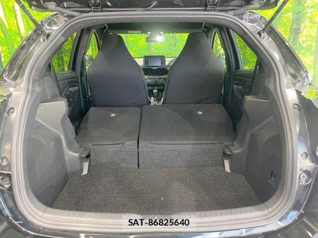 Toyota YARIS 2023-03 8667213-9
