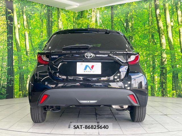 Toyota YARIS 2023-03 8667213-14