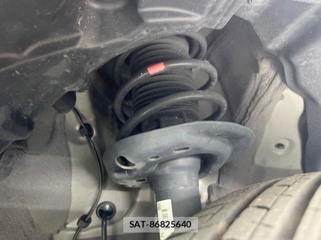 Toyota YARIS 2023-03 8667213-19