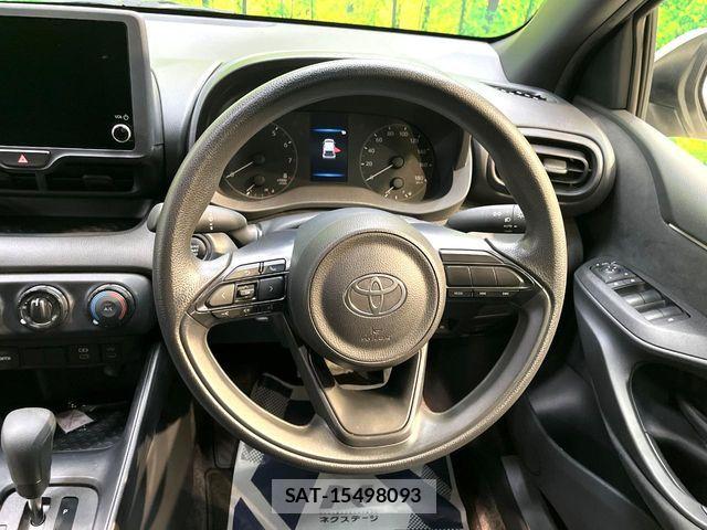 Toyota YARIS 2024-07 8662634-10