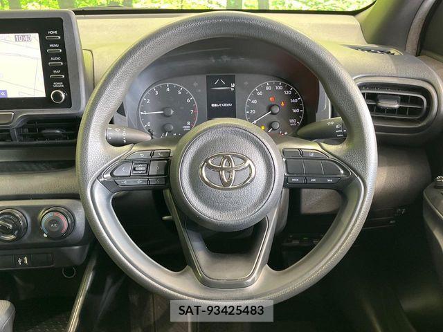 Toyota YARIS 2021-07 8662637-10
