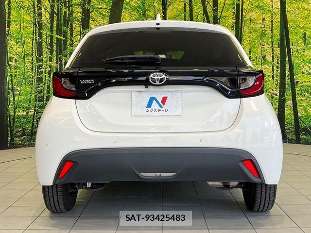 Toyota YARIS 2021-07 8662637-14