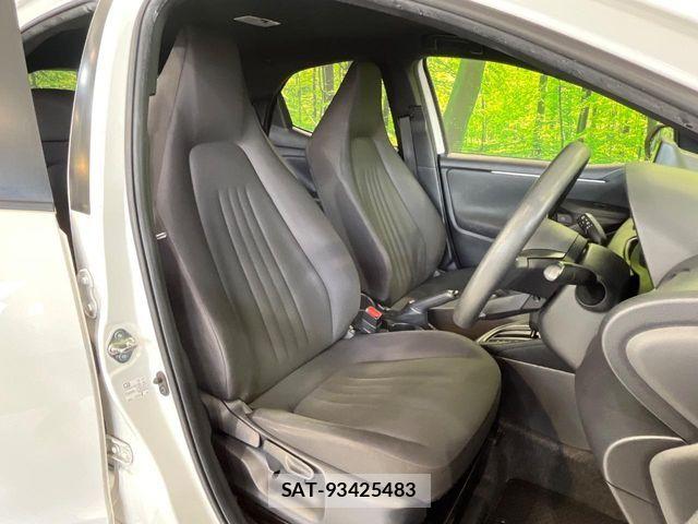 Toyota YARIS 2021-07 8662637-7