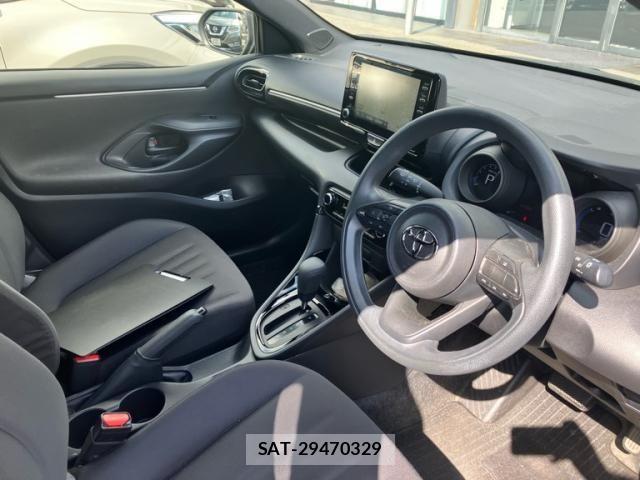 Toyota YARIS 2020-10 8662635-8