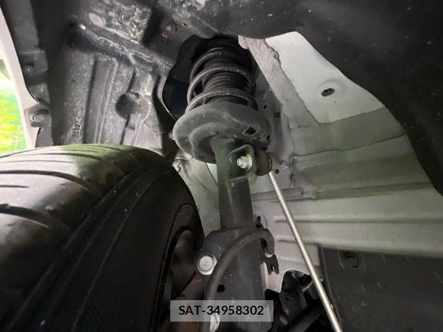Toyota YARIS 2023-03 8687002-19