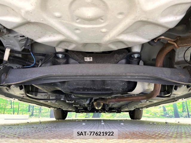Toyota YARIS 2021-08 8687008-17