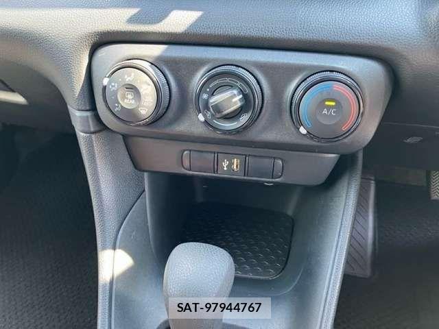 Toyota YARIS 2021-07 8687006-9