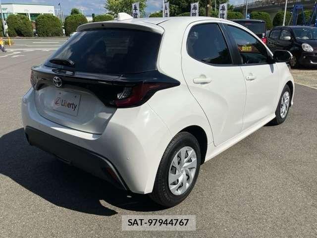 Toyota YARIS 2021-07 8687006-15