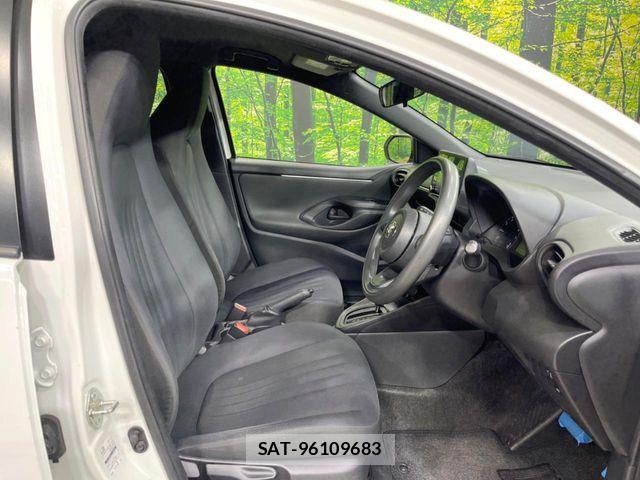 Toyota YARIS 2021-08 8687007-7