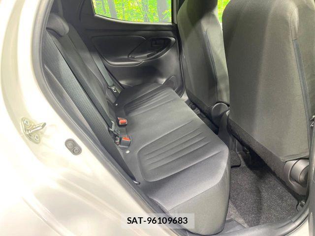 Toyota YARIS 2021-08 8687007-8