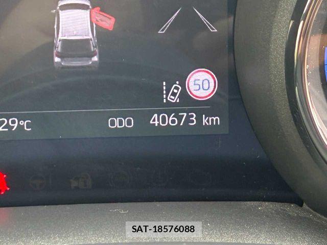 Toyota YARIS 2020-05 8687001-12