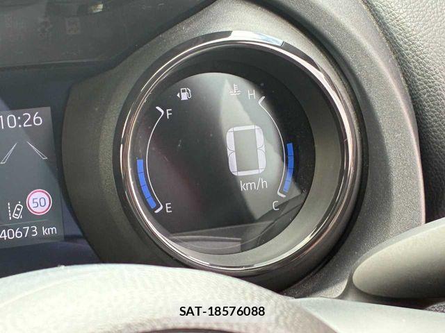 Toyota YARIS 2020-05 8687001-13