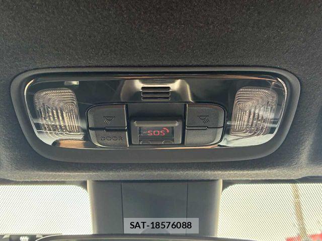 Toyota YARIS 2020-05 8687001-14