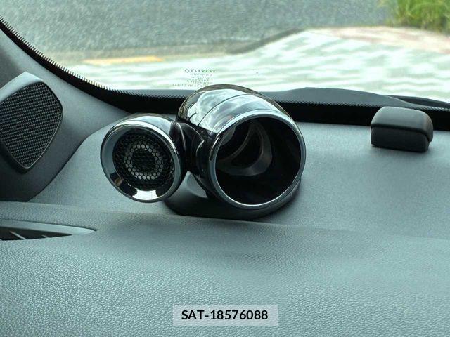 Toyota YARIS 2020-05 8687001-16