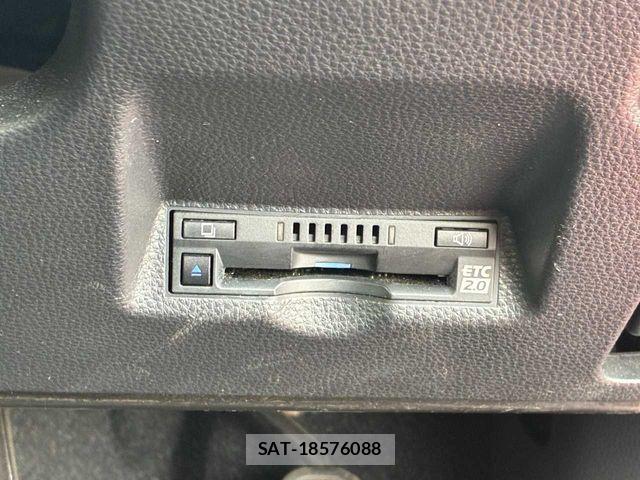 Toyota YARIS 2020-05 8687001-19