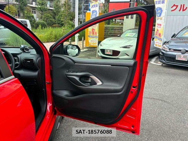 Toyota YARIS 2020-05 8687001-20