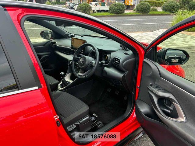 Toyota YARIS 2020-05 8687001-22