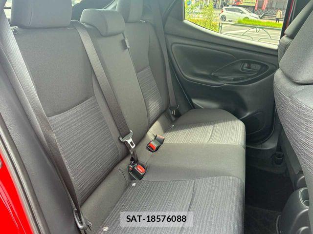 Toyota YARIS 2020-05 8687001-26