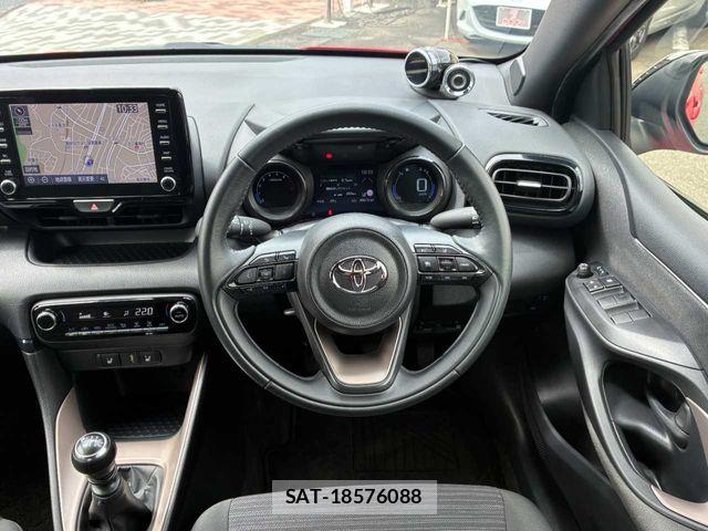 Toyota YARIS 2020-05 8687001-6