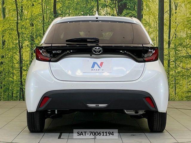 Toyota YARIS 2024-05 8747081-14