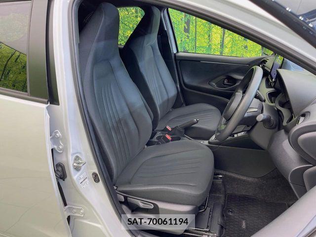 Toyota YARIS 2024-05 8747081-7