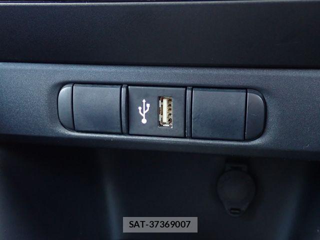 Toyota YARIS 2021-07 8747085-13