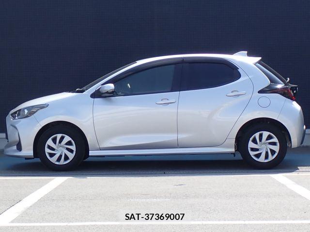 Toyota YARIS 2021-07 8747085-17