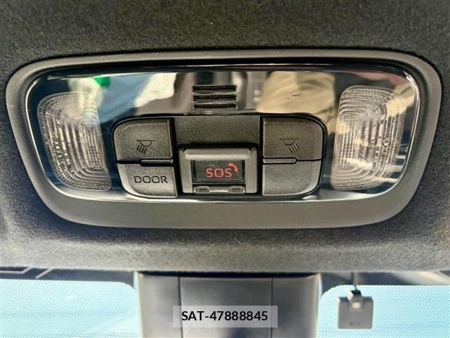 Toyota YARIS 2022-03 8747086-9