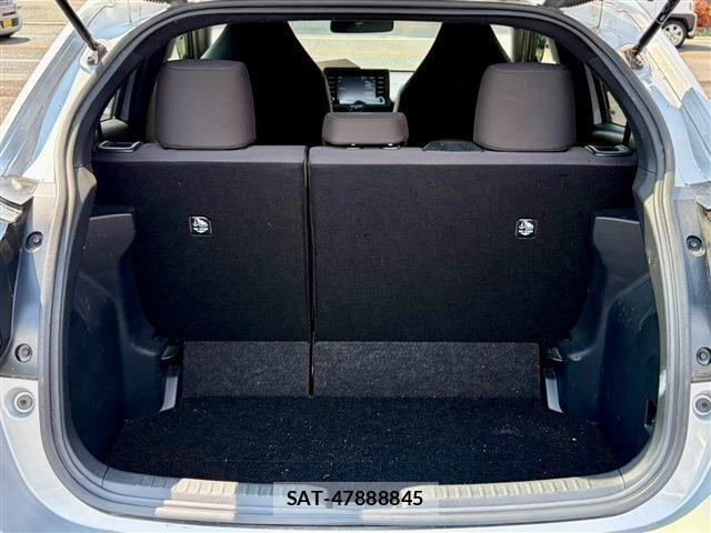 Toyota YARIS 2022-03 8747086-20