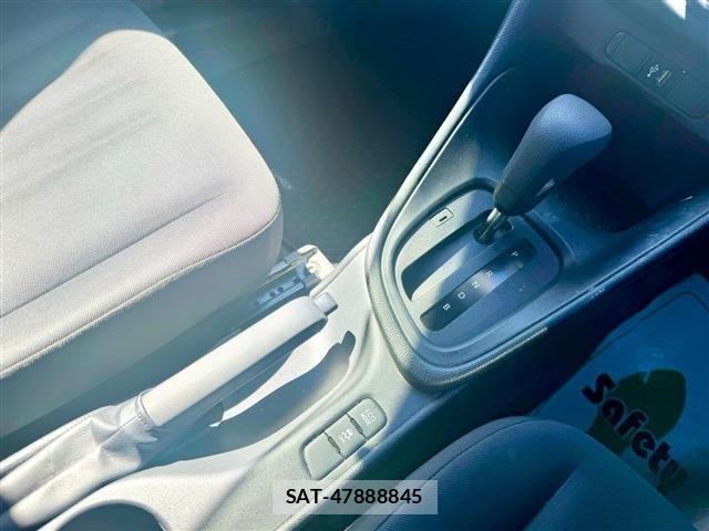 Toyota YARIS 2022-03 8747086-5