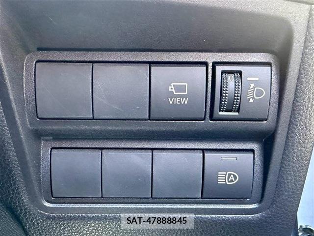 Toyota YARIS 2022-03 8747086-6