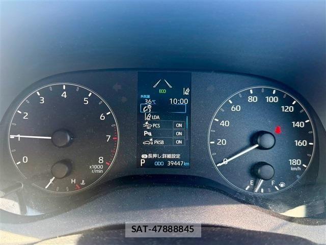 Toyota YARIS 2022-03 8747086-7