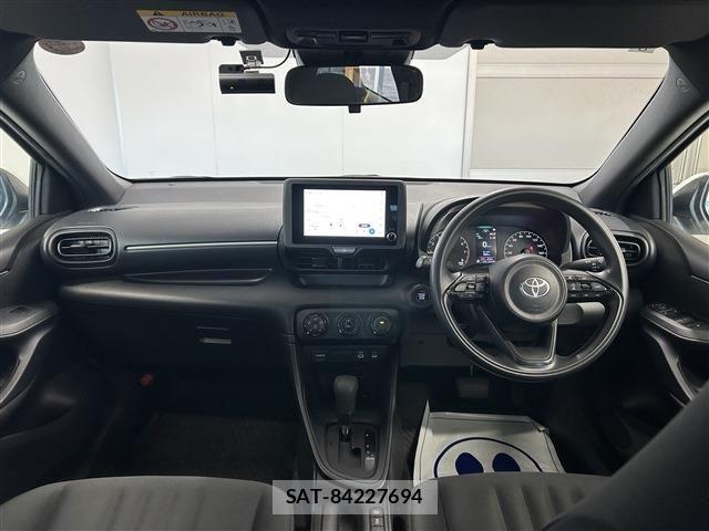 Toyota YARIS 2024-08 8747087-13