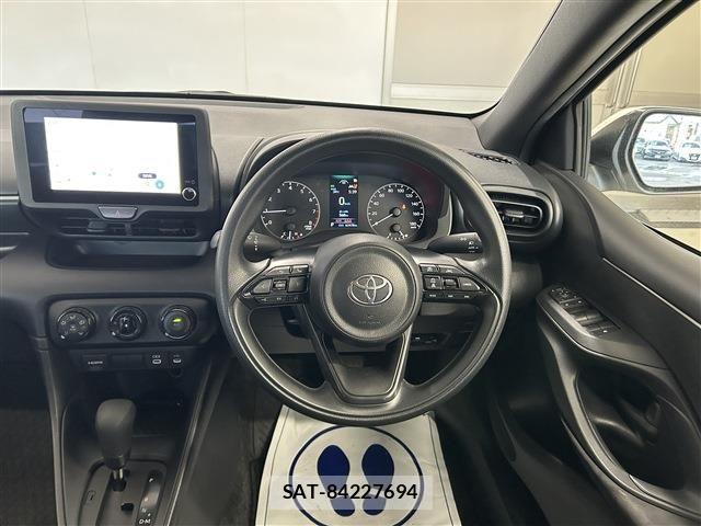 Toyota YARIS 2024-08 8747087-14