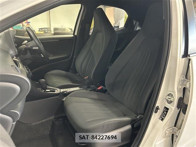 Toyota YARIS 2024-08 8747087-24