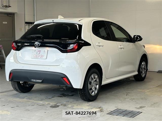 Toyota YARIS 2024-08 8747087-4