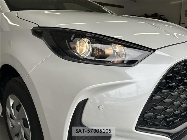 Toyota YARIS 2024-12 8747082-11
