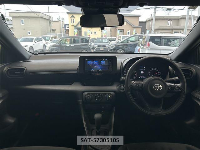 Toyota YARIS 2024-12 8747082-15
